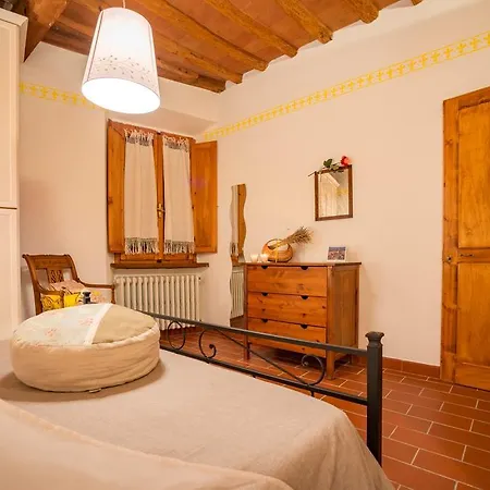 Tognazzi - Casa Il Giglio Apartmán