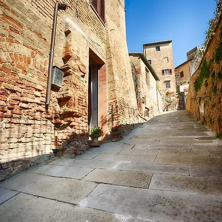 Tognazzi - Casa Il Giglio